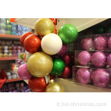 Sfera di plastica perlata glitterata di Natale